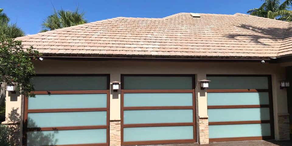 Ways Wear and Tear Leads to a Need for Garage Door Replacement